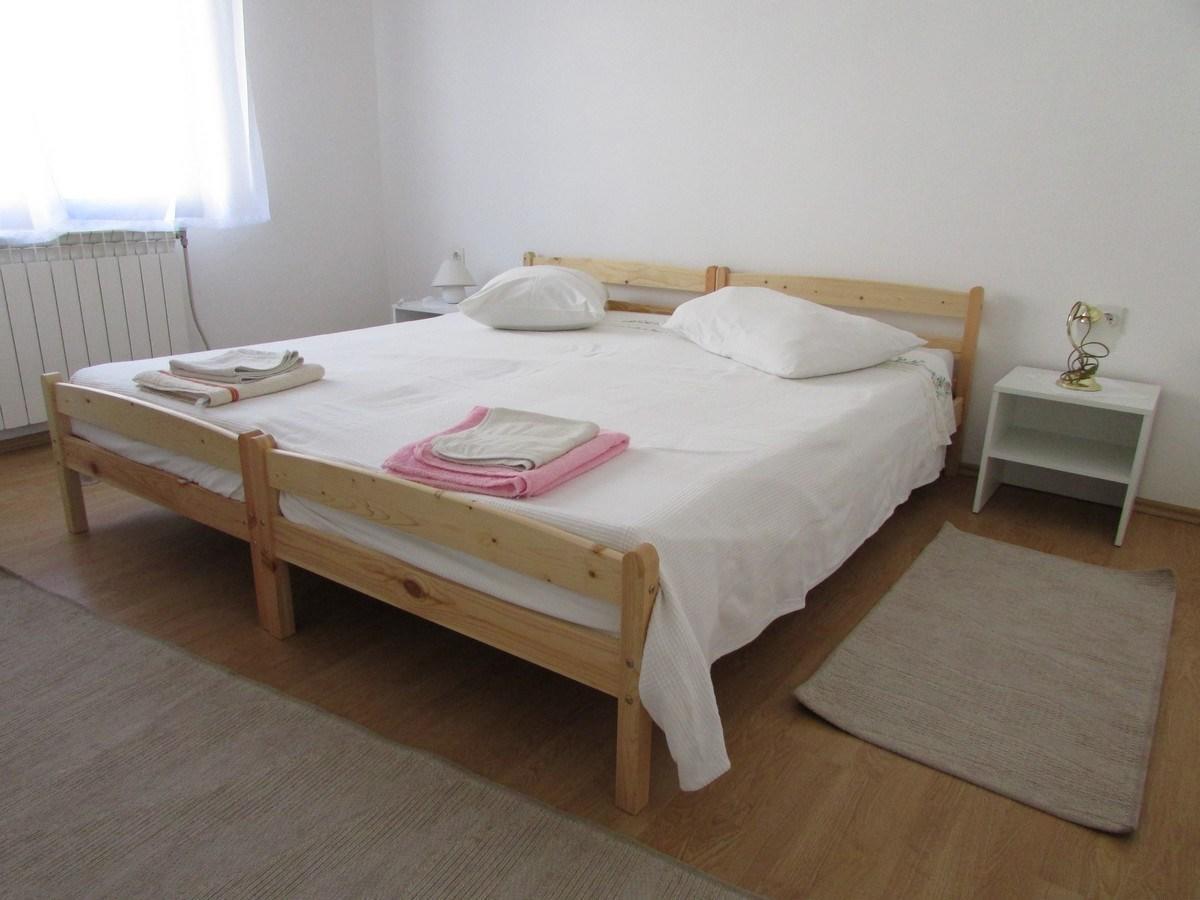 Mirela House With Apartment Umag Bagian luar foto